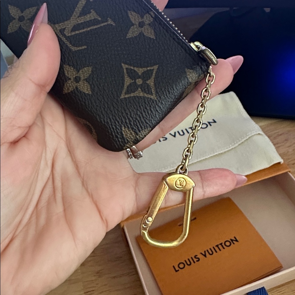 Louis Vuitton Brown Monogram Key Holder - Picture 2 of 6